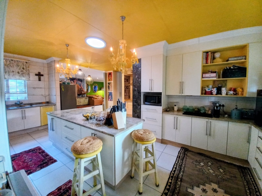 3 Bedroom Property for Sale in Safari Gardens North West